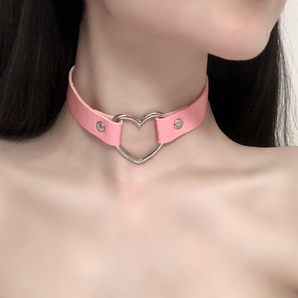 P-63 Punk leather peach heart collar